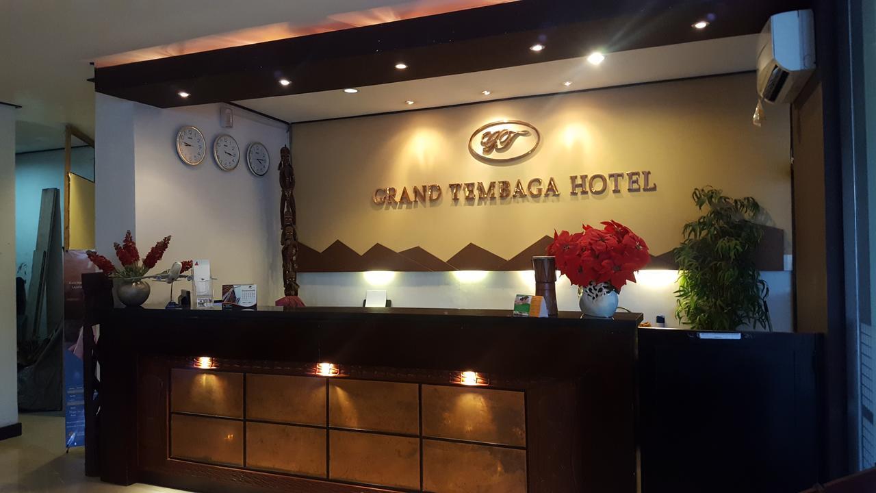 Grand Tembaga Hotel Timika Exterior foto