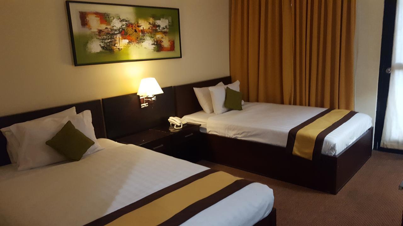 Grand Tembaga Hotel Timika Exterior foto