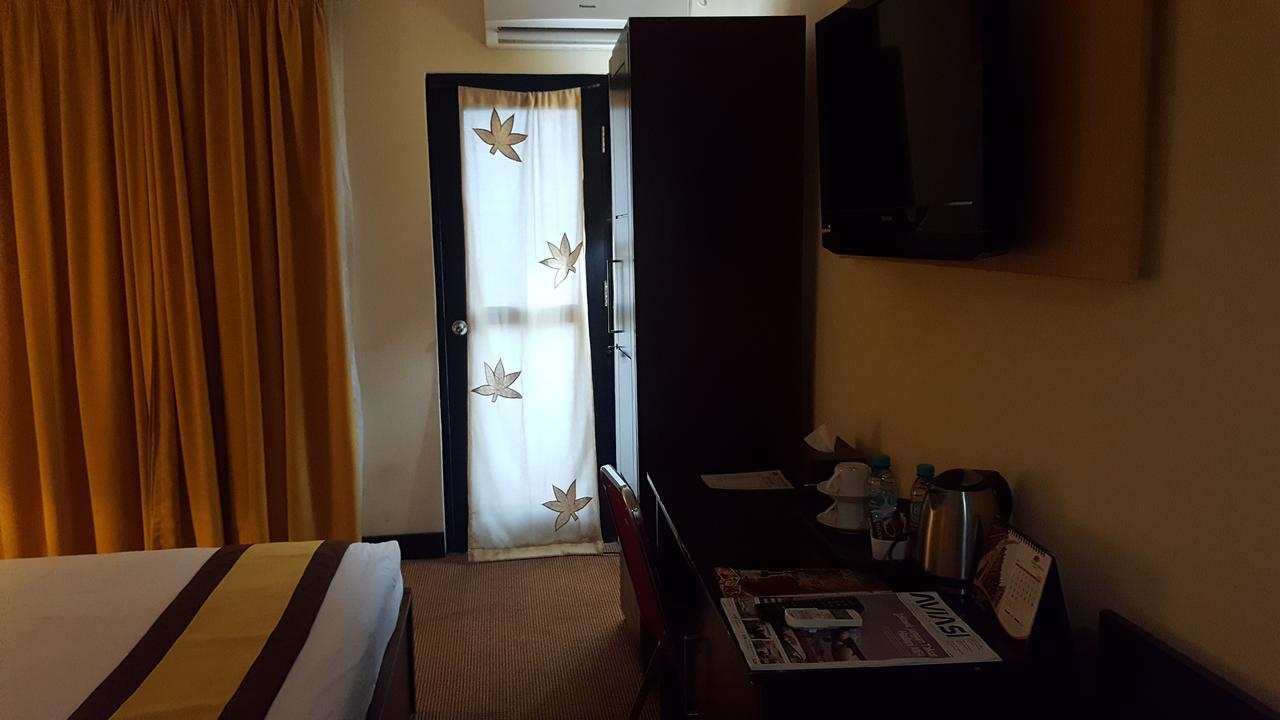 Grand Tembaga Hotel Timika Exterior foto